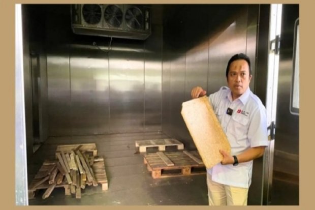 Inovasi genting komposit dan sepatu dari limbah sawit oleh BRIN